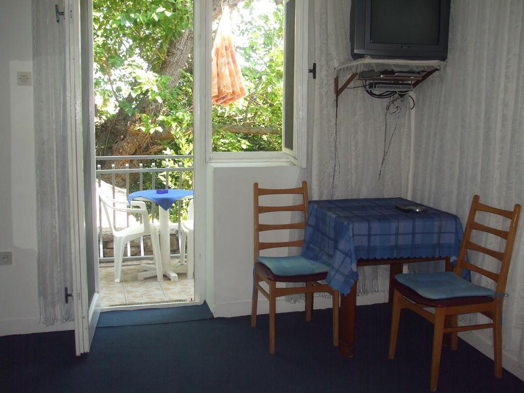 Apartments Marina Supetar Εξωτερικό φωτογραφία