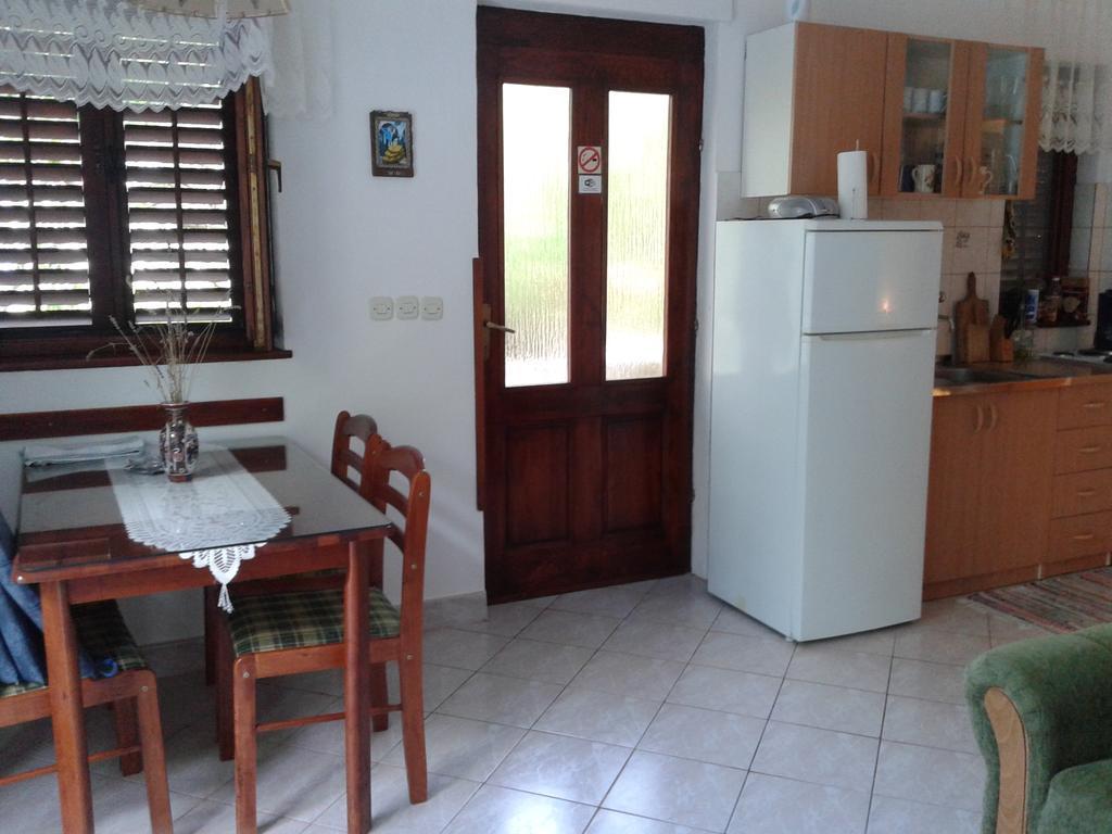 Apartments Marina Supetar Εξωτερικό φωτογραφία