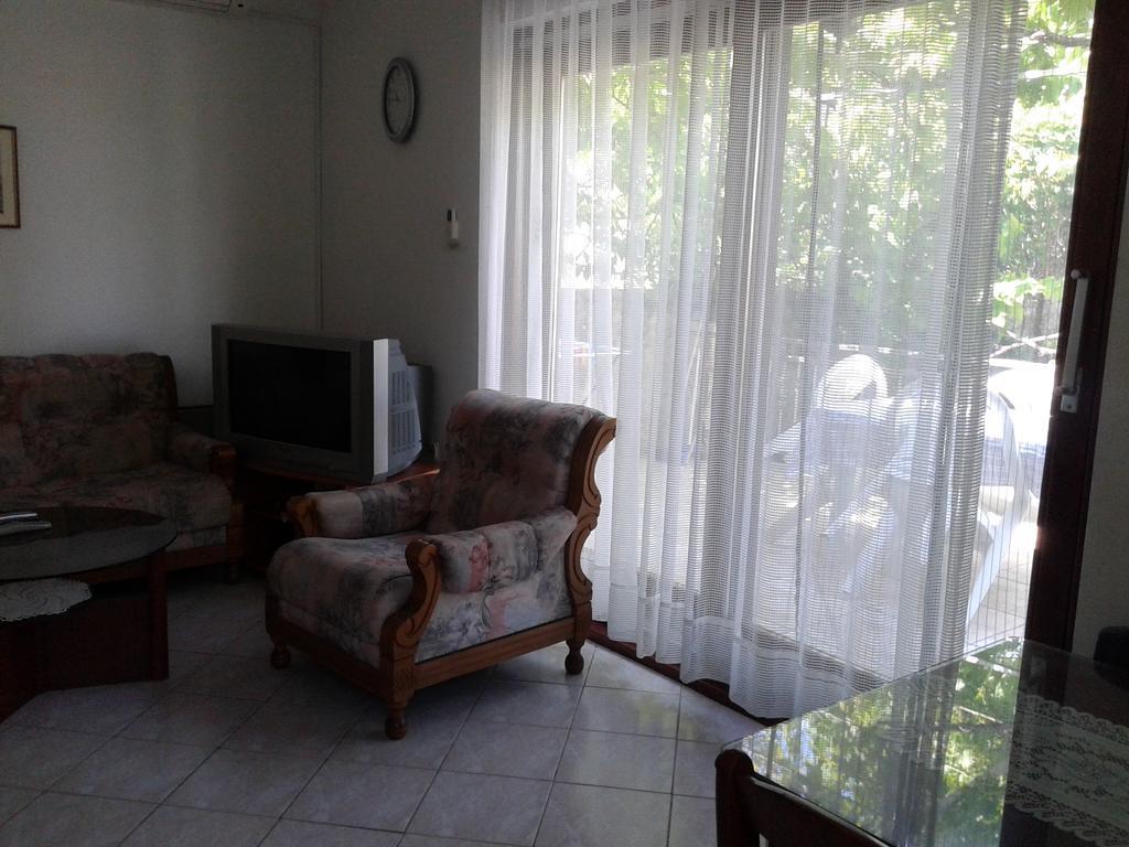 Apartments Marina Supetar Εξωτερικό φωτογραφία