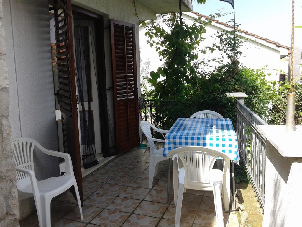 Apartments Marina Supetar Εξωτερικό φωτογραφία