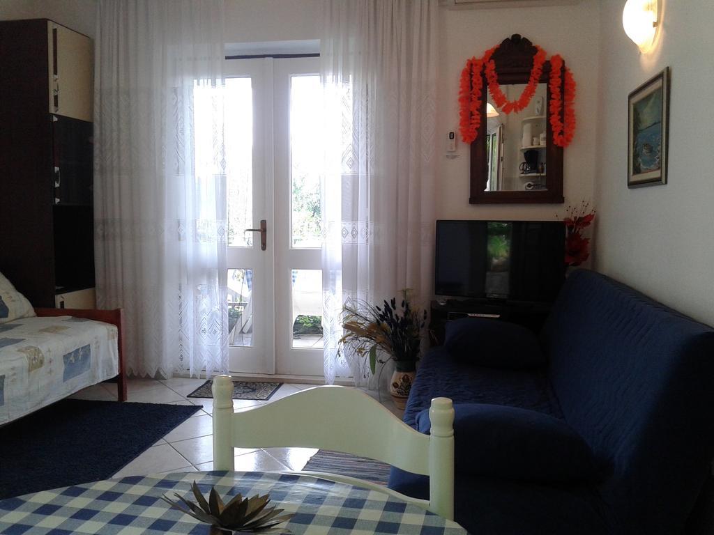 Apartments Marina Supetar Εξωτερικό φωτογραφία
