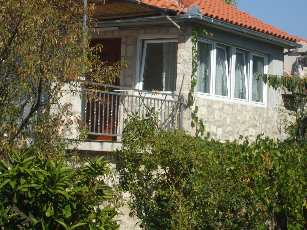 Apartments Marina Supetar Εξωτερικό φωτογραφία